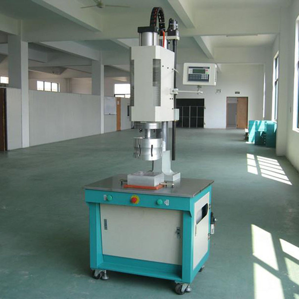 4、激光焊接機(jī)要多少錢(qián)？