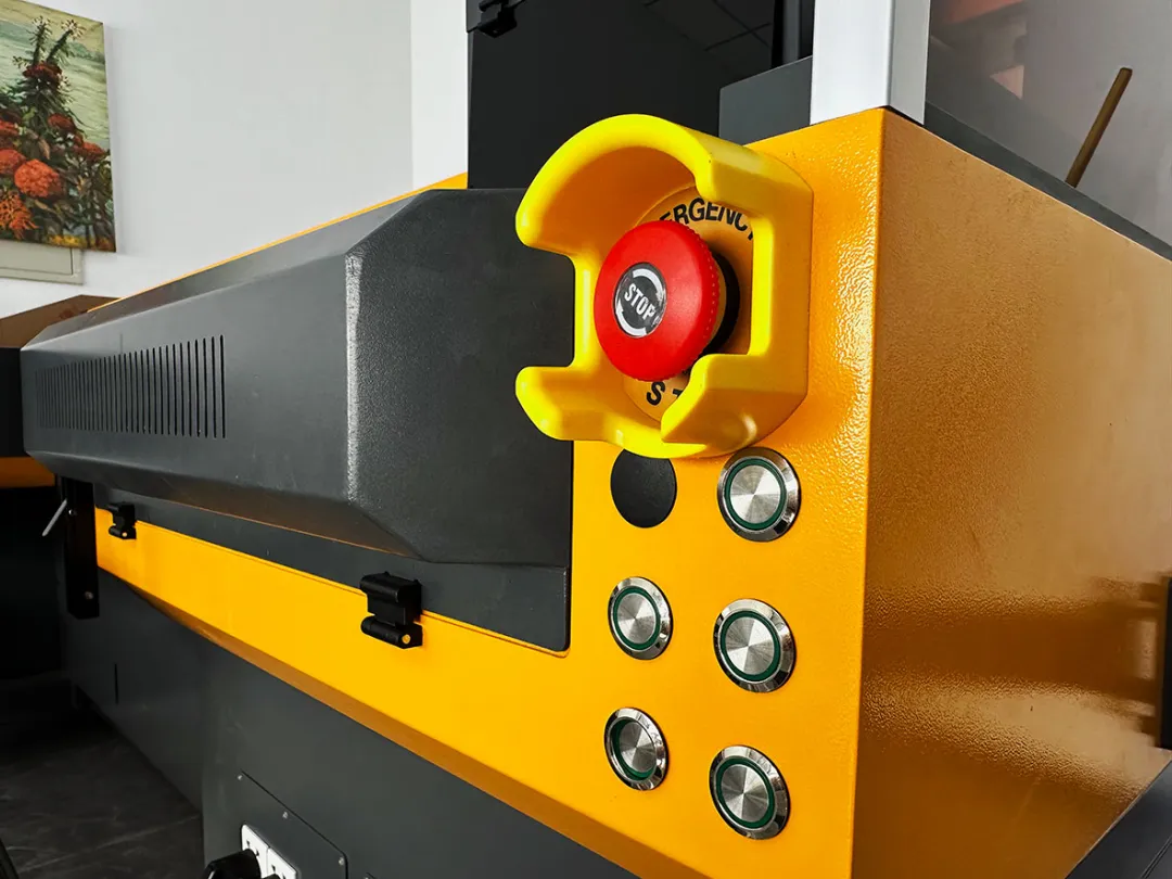 ? 撥開(kāi)迷霧，洞見(jiàn)真章：UV打印機(jī)價(jià)格與選購(gòu)全解析